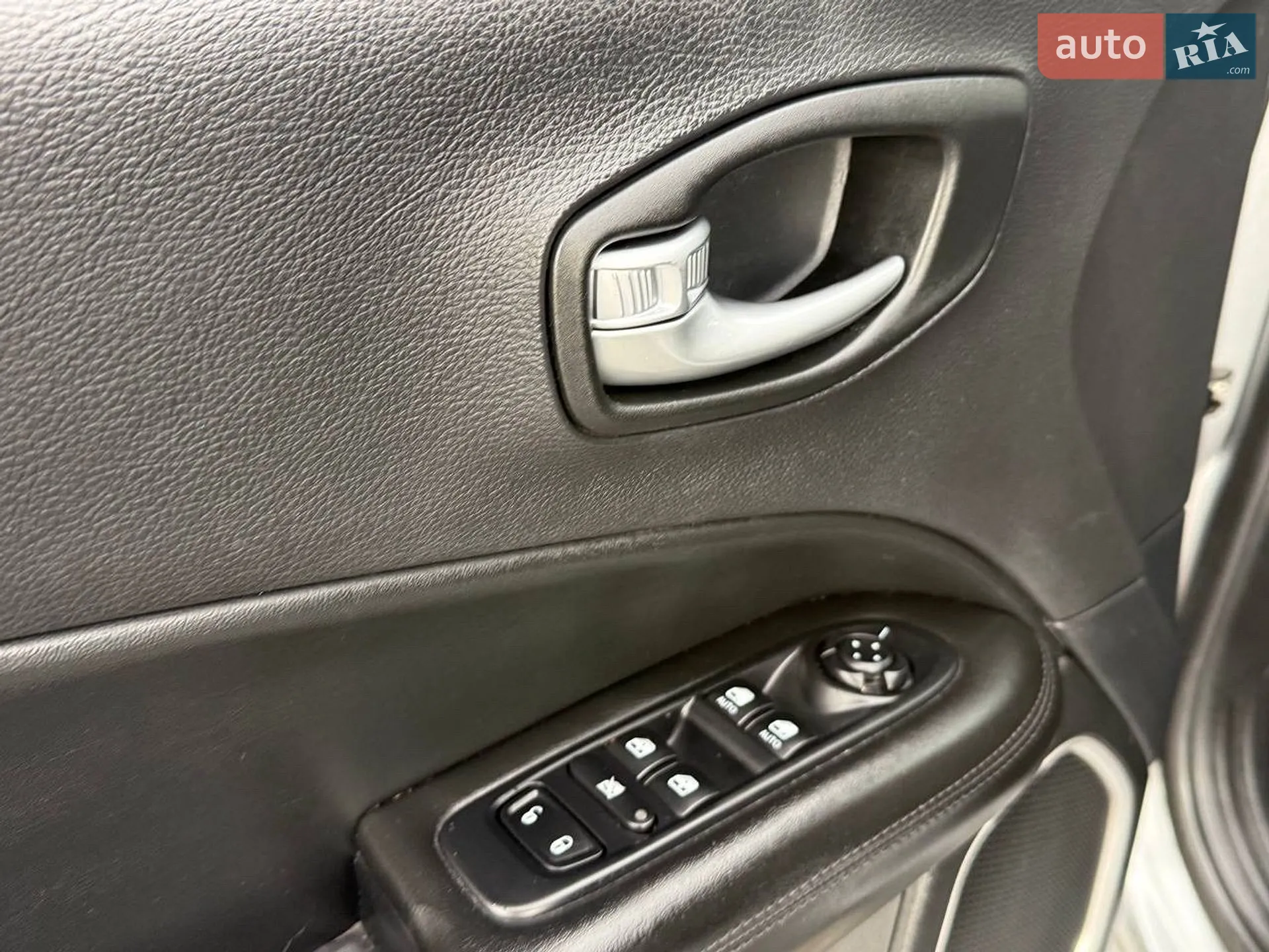 2018 Jeep Compass - мініатюра 50