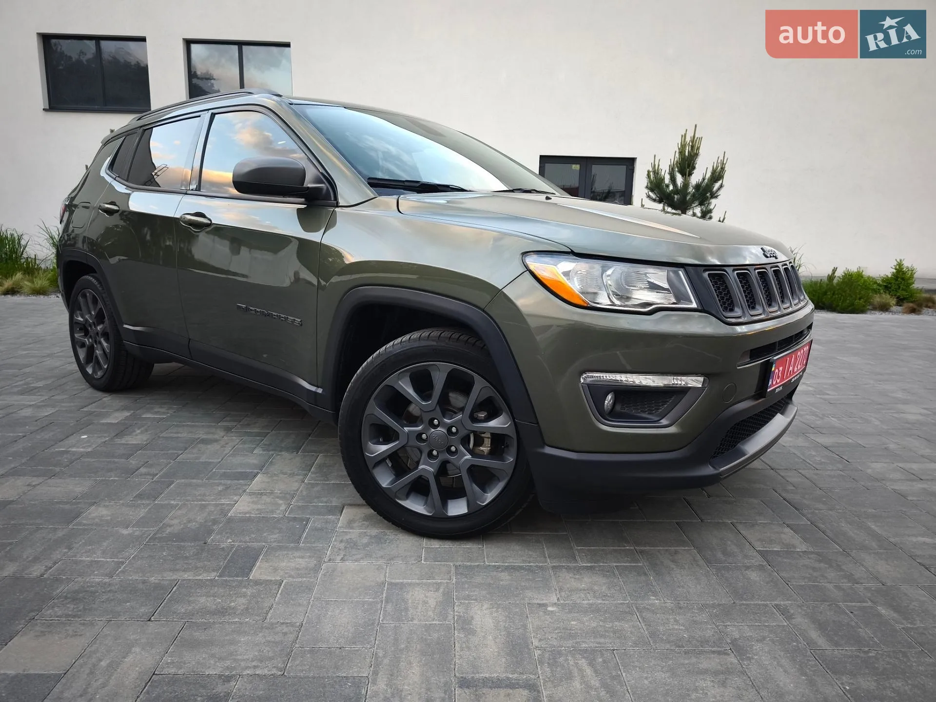 2021 Jeep Compass - мініатюра 2