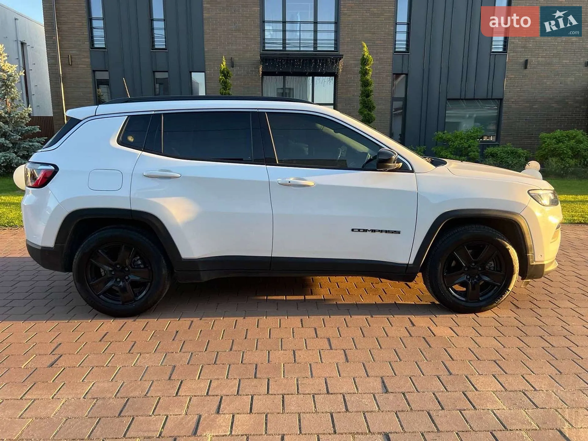 2021 Jeep Compass - мініатюра 8
