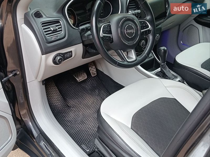 Внедорожник / Кроссовер Jeep Compass 2018 в Ивано-Франковске