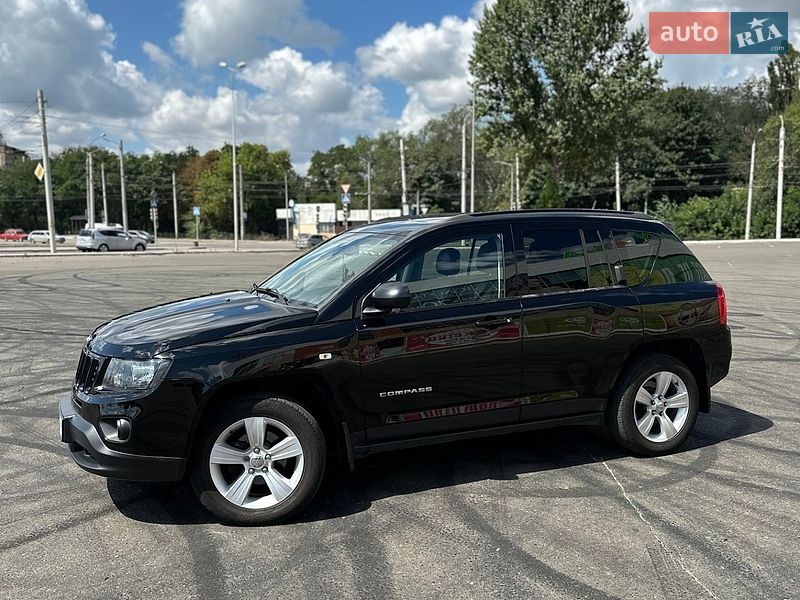 Внедорожник / Кроссовер Jeep Compass 2013 в Барвенкове