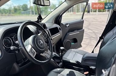 Внедорожник / Кроссовер Jeep Compass 2013 в Барвенкове