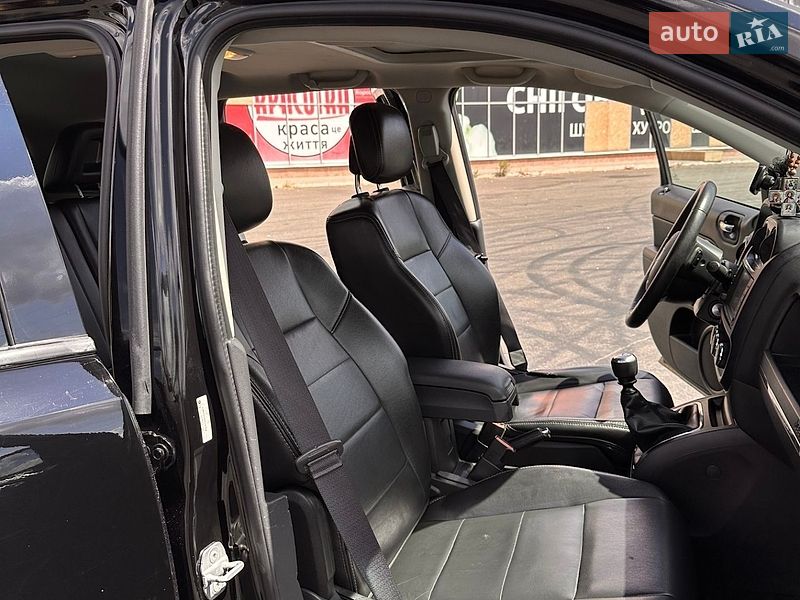 Внедорожник / Кроссовер Jeep Compass 2013 в Барвенкове
