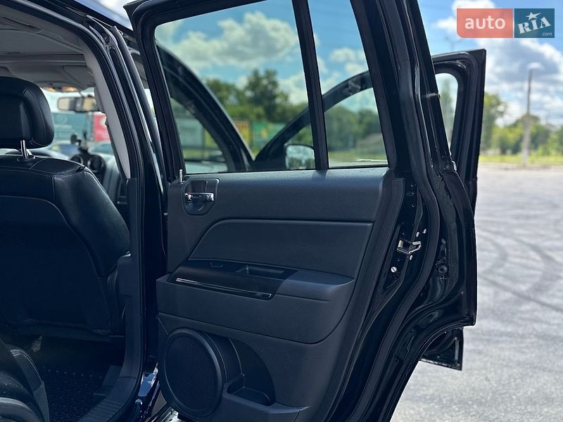 Внедорожник / Кроссовер Jeep Compass 2013 в Барвенкове