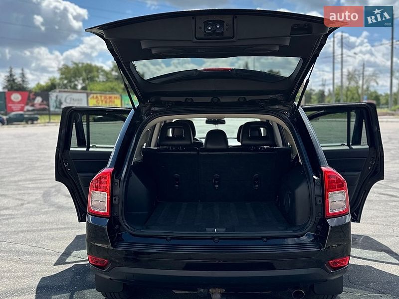 Внедорожник / Кроссовер Jeep Compass 2013 в Барвенкове