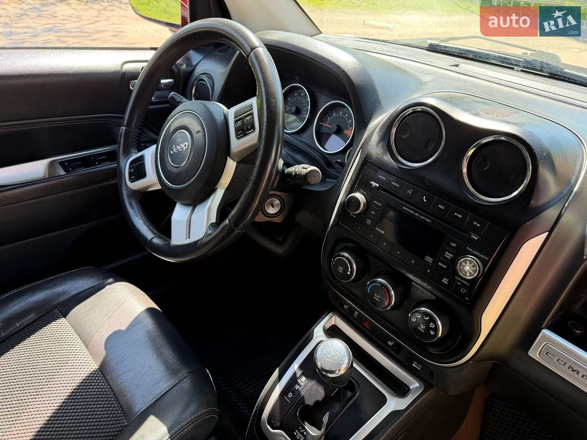 2015 Jeep Compass - мініатюра 26