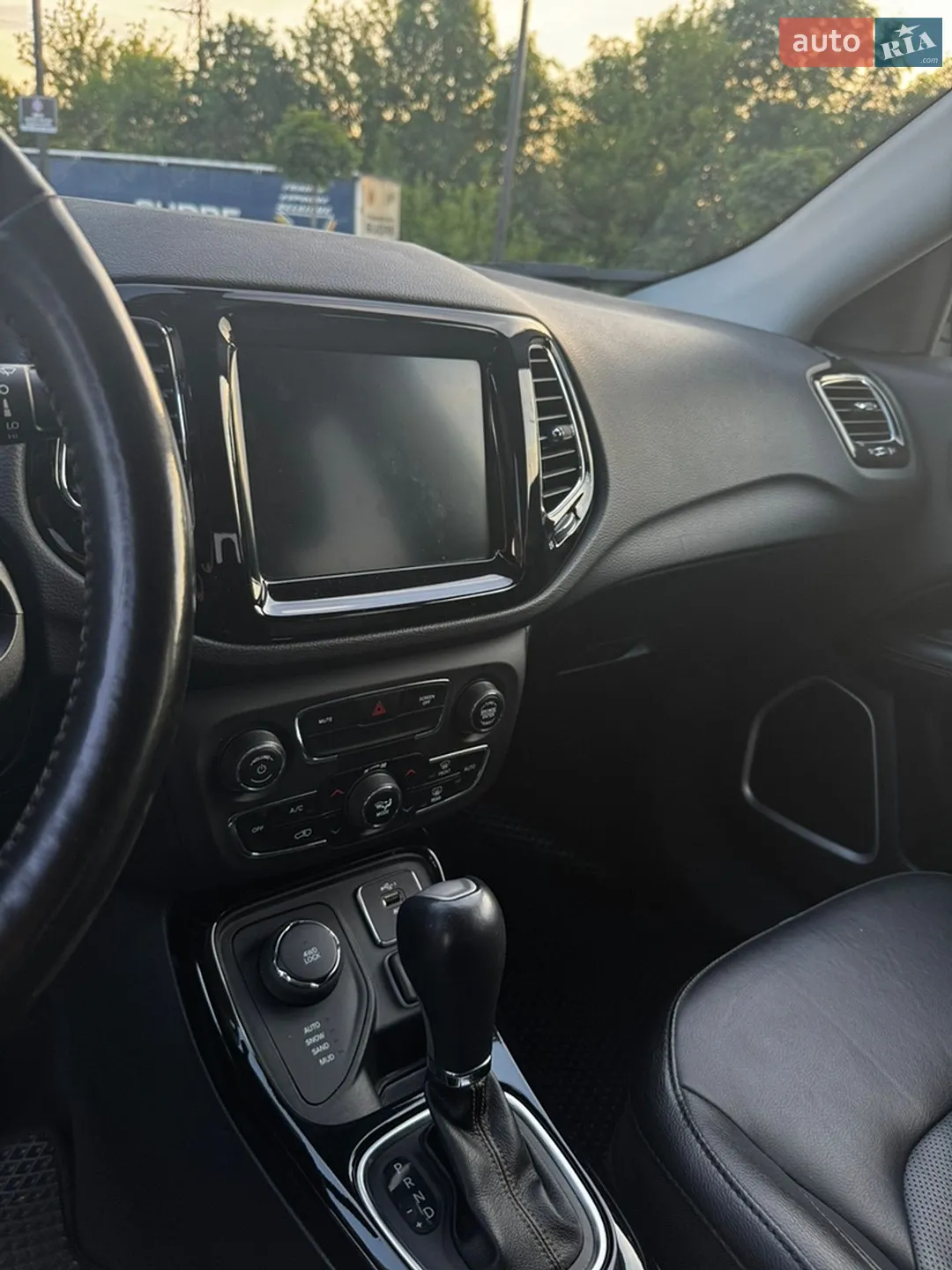 2019 Jeep Compass - мініатюра 13