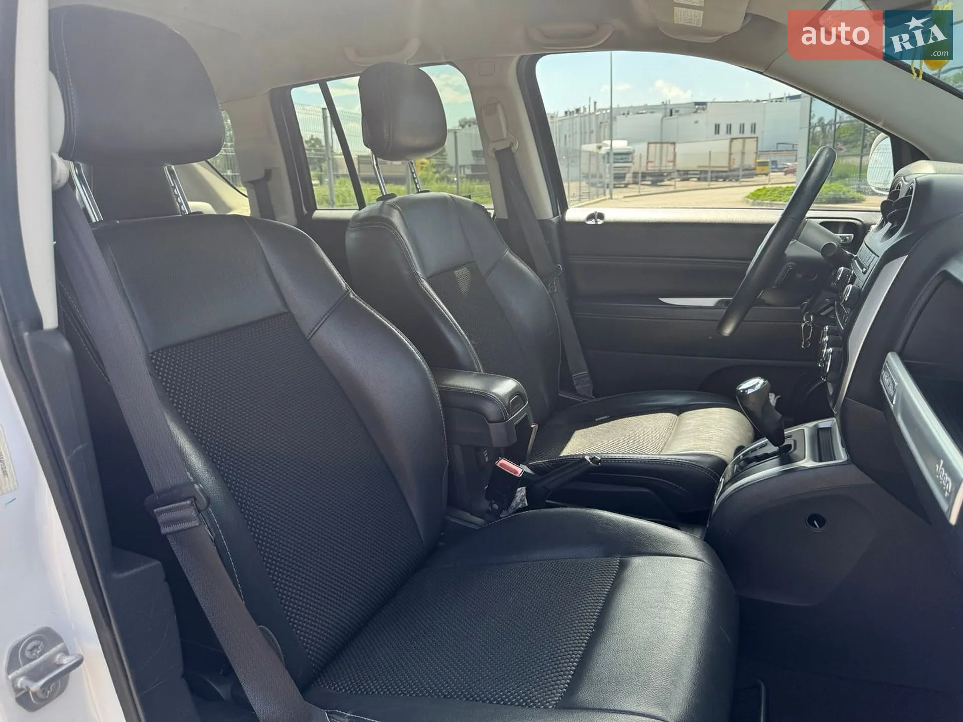2015 Jeep Compass - мініатюра 18