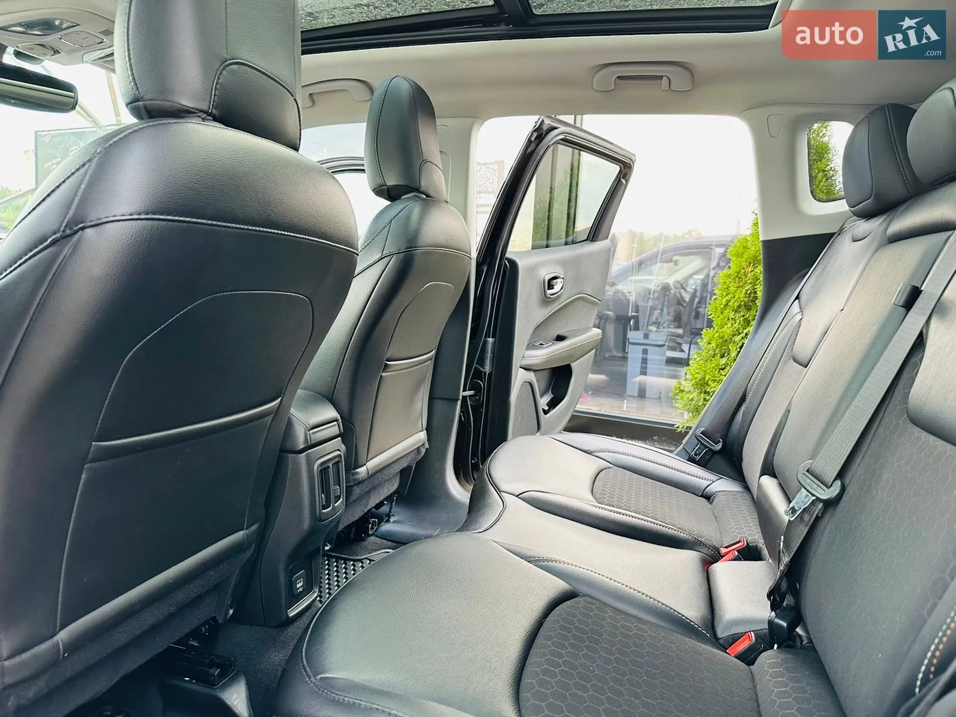 2020 Jeep Compass - мініатюра 17