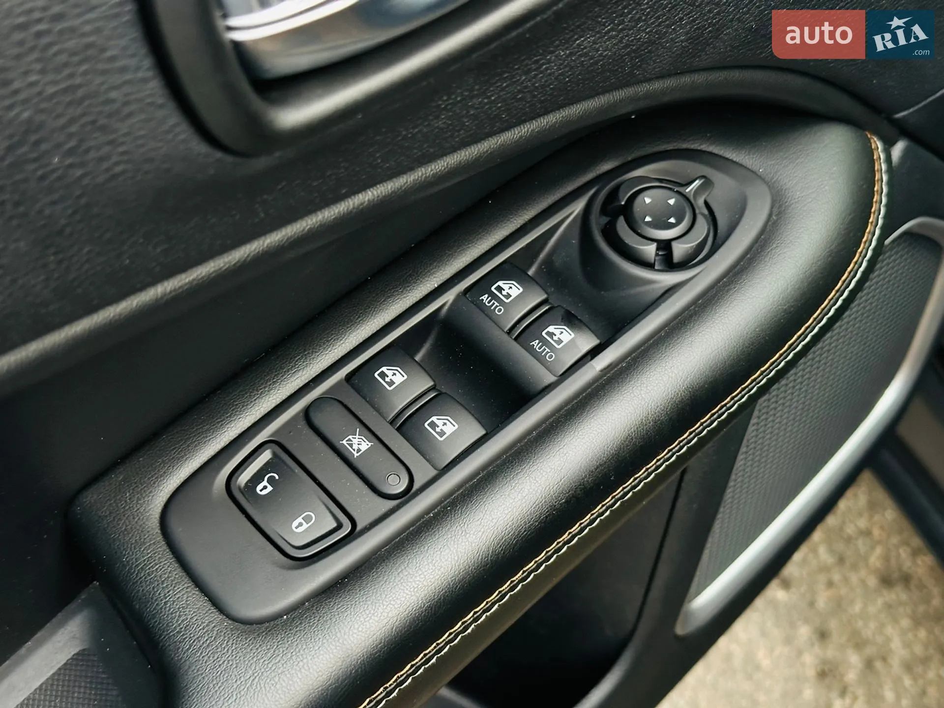 2020 Jeep Compass - мініатюра 27