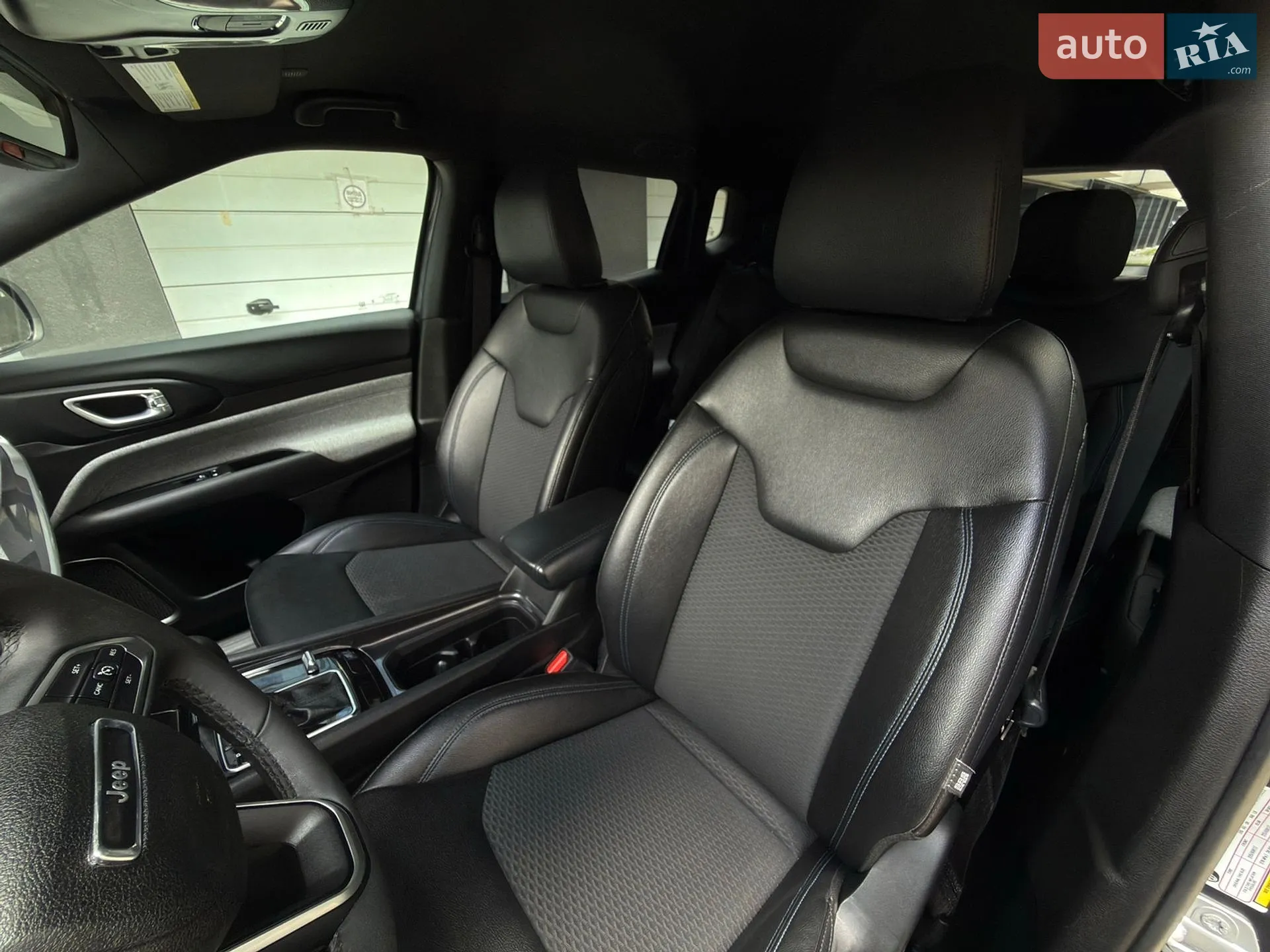 2024 Jeep Compass - мініатюра 31