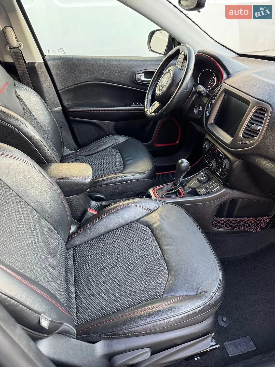2018 Jeep Compass - мініатюра 16