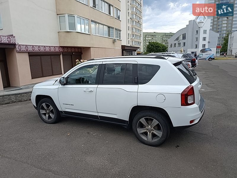 Позашляховик / Кросовер Jeep Compass 2015 в Черкасах