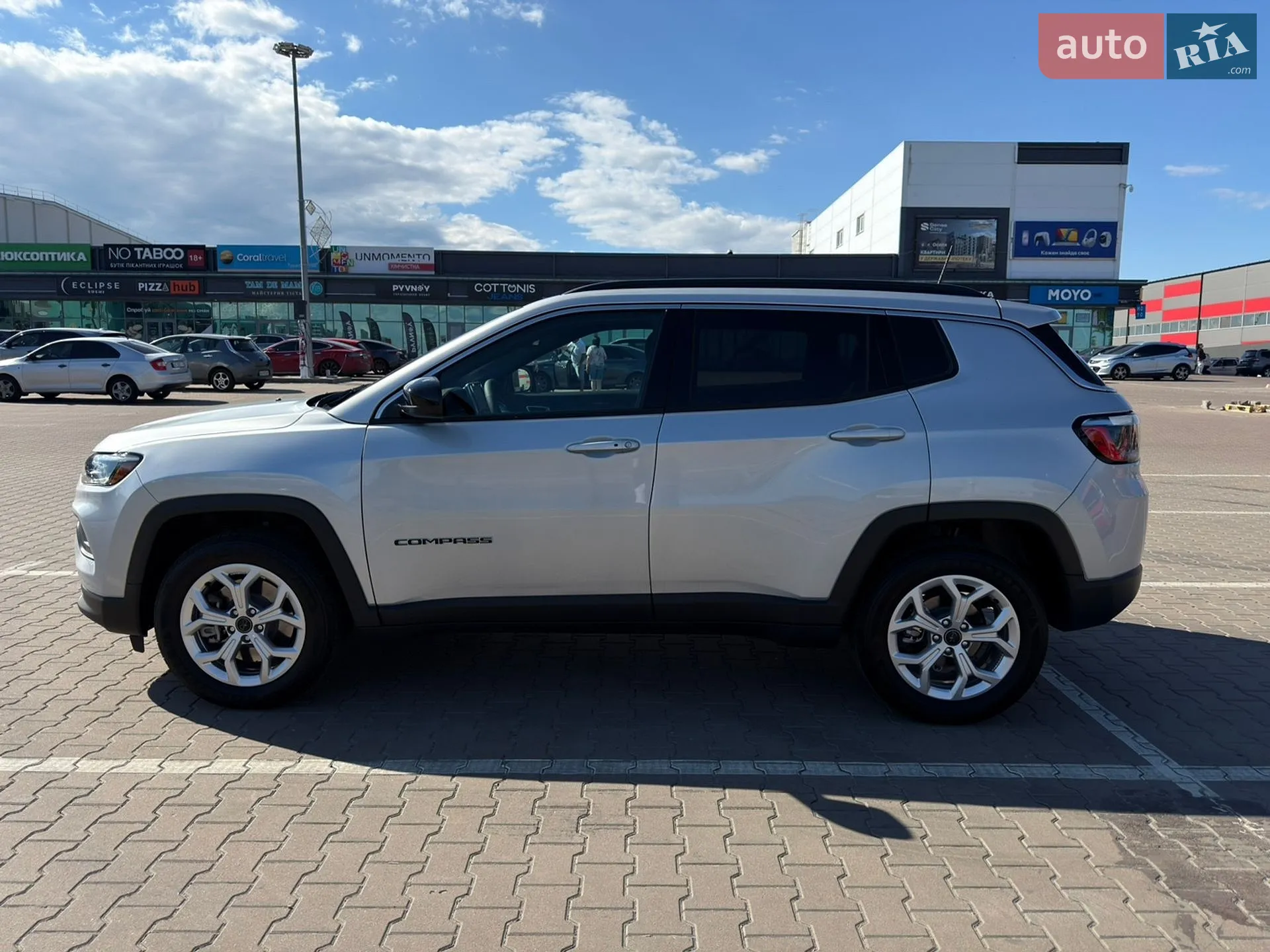 2025 Jeep Compass - мініатюра 3