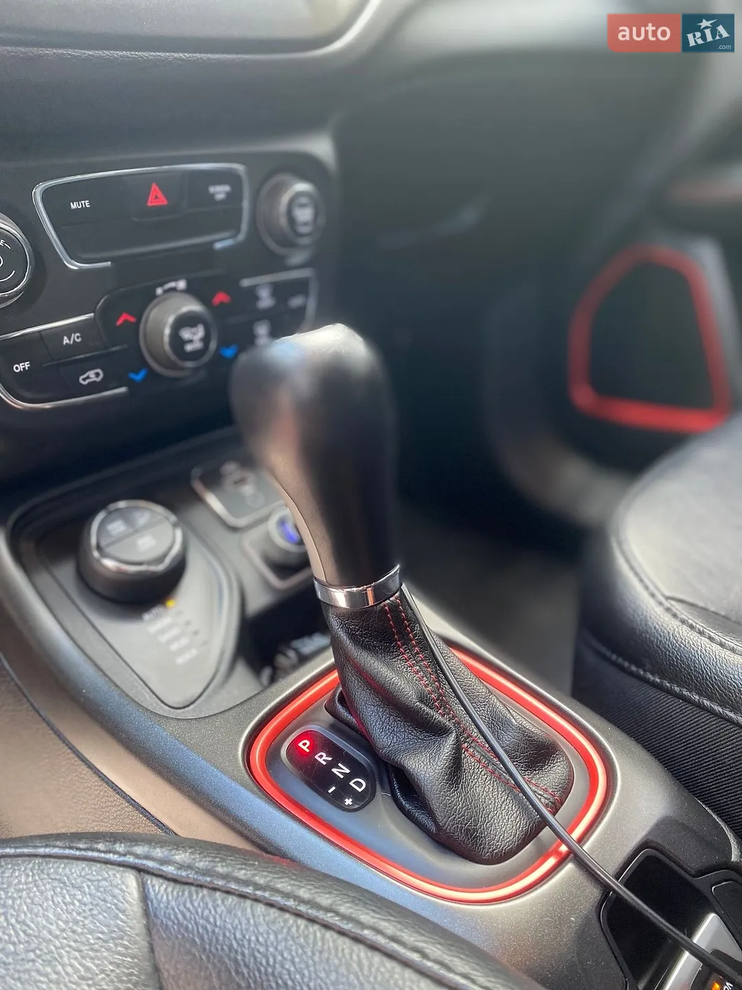 2018 Jeep Compass - мініатюра 4