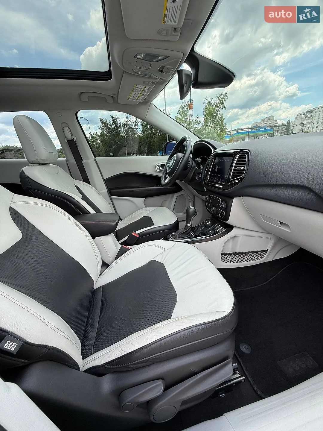 2017 Jeep Compass - мініатюра 30