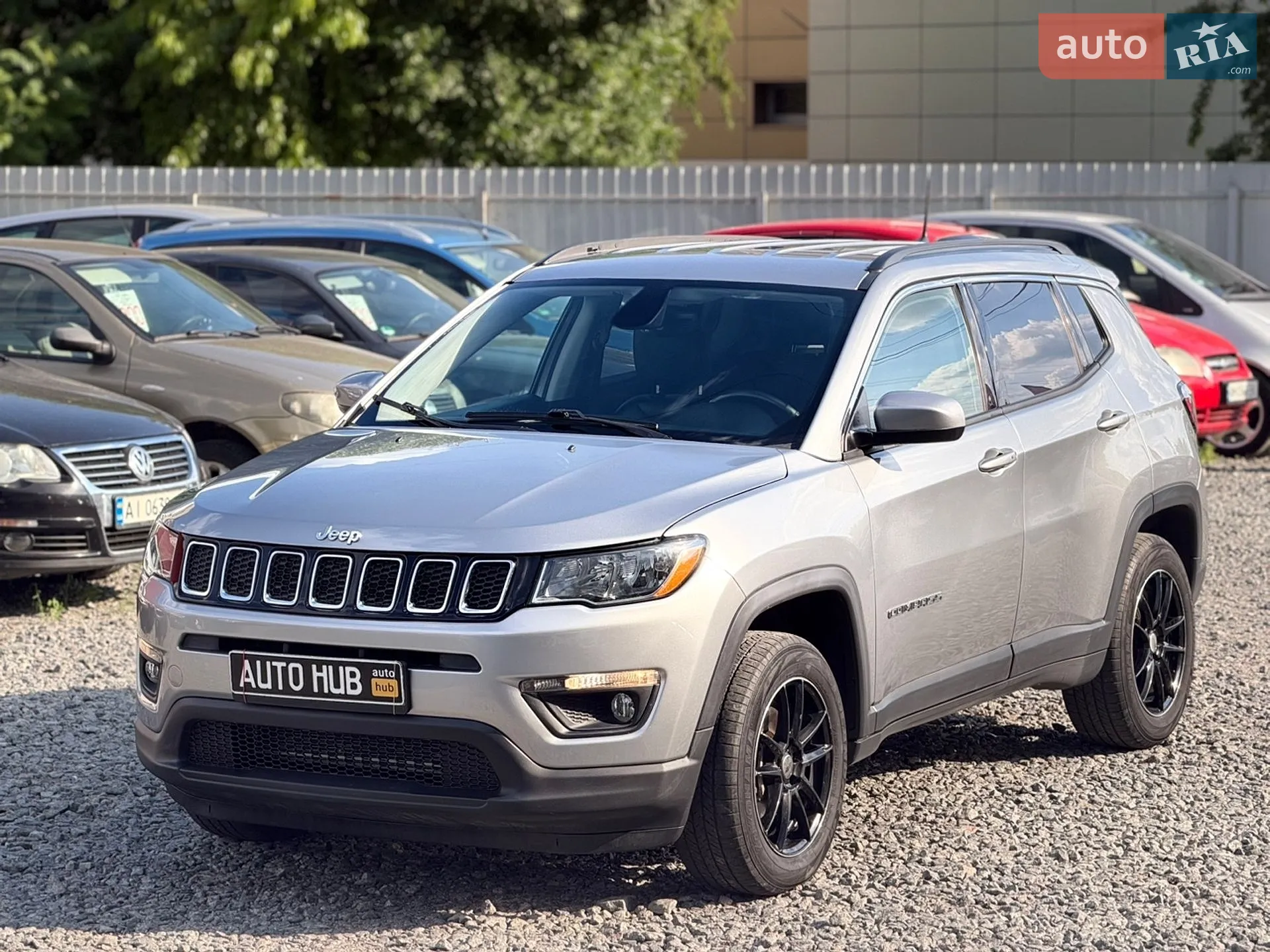 2017 Jeep Compass - мініатюра 2