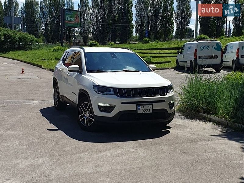 Позашляховик / Кросовер Jeep Compass 2017 в Києві