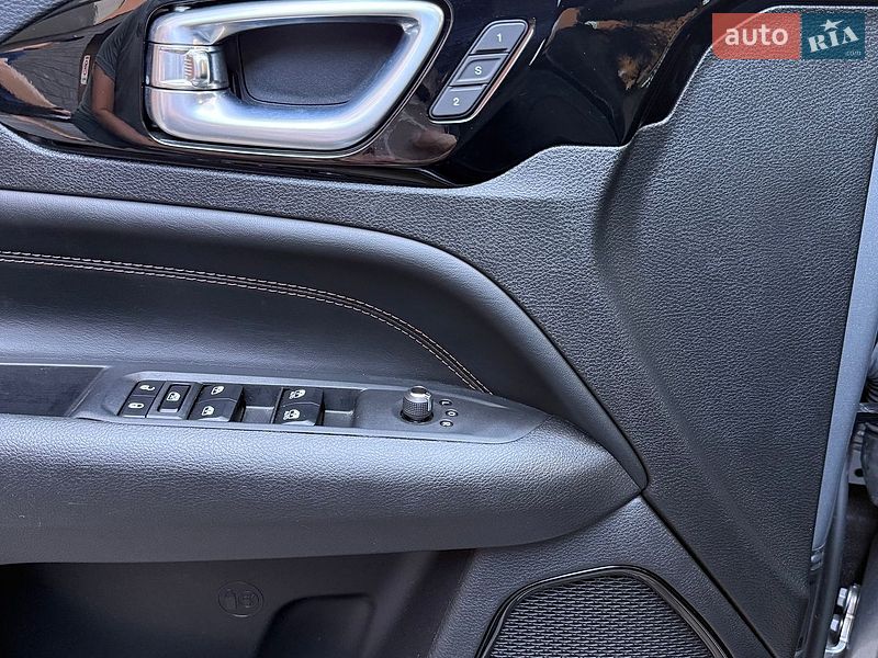 Внедорожник / Кроссовер Jeep Compass 2023 в Ивано-Франковске фото 14 Внедорожник / Кроссовер Jeep Compass 2023 в Ивано-Франковске