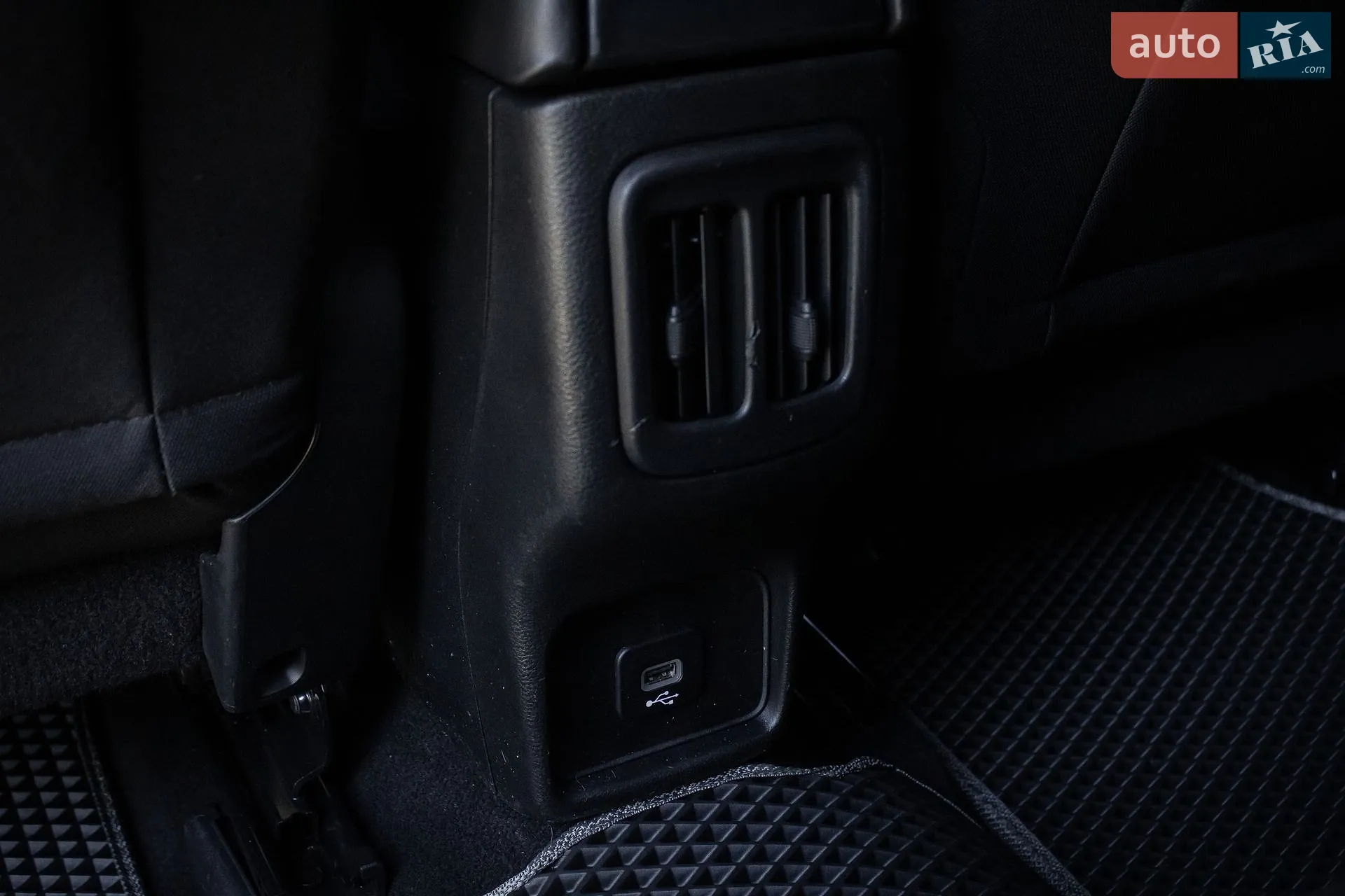2017 Jeep Compass - мініатюра 35