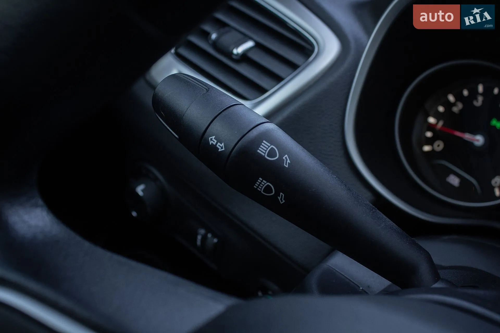 2017 Jeep Compass - мініатюра 32