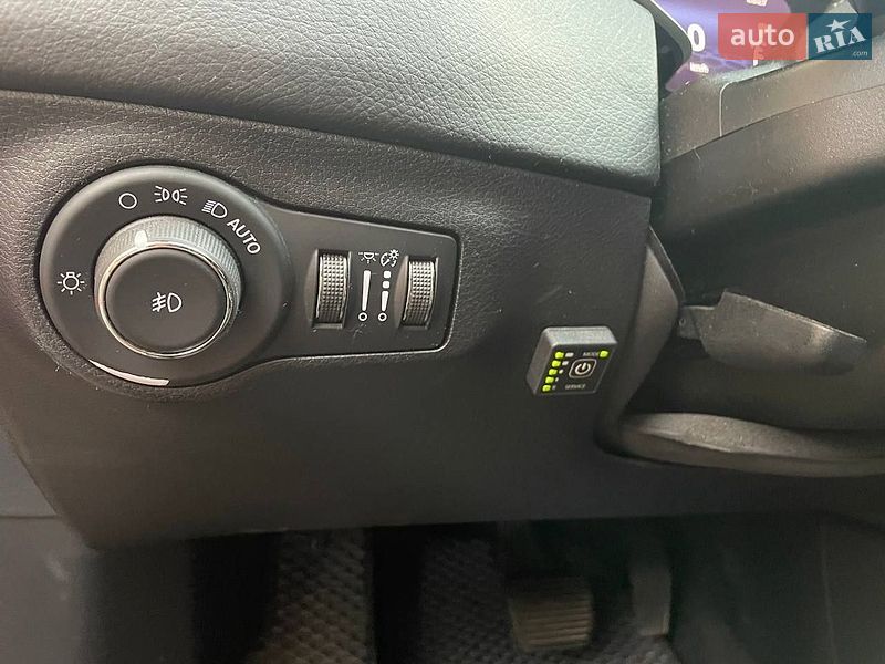 Внедорожник / Кроссовер Jeep Compass 2018 в Киеве
