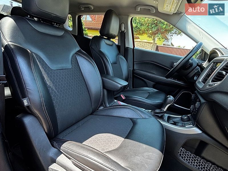 Позашляховик / Кросовер Jeep Compass 2017 в Білогородці