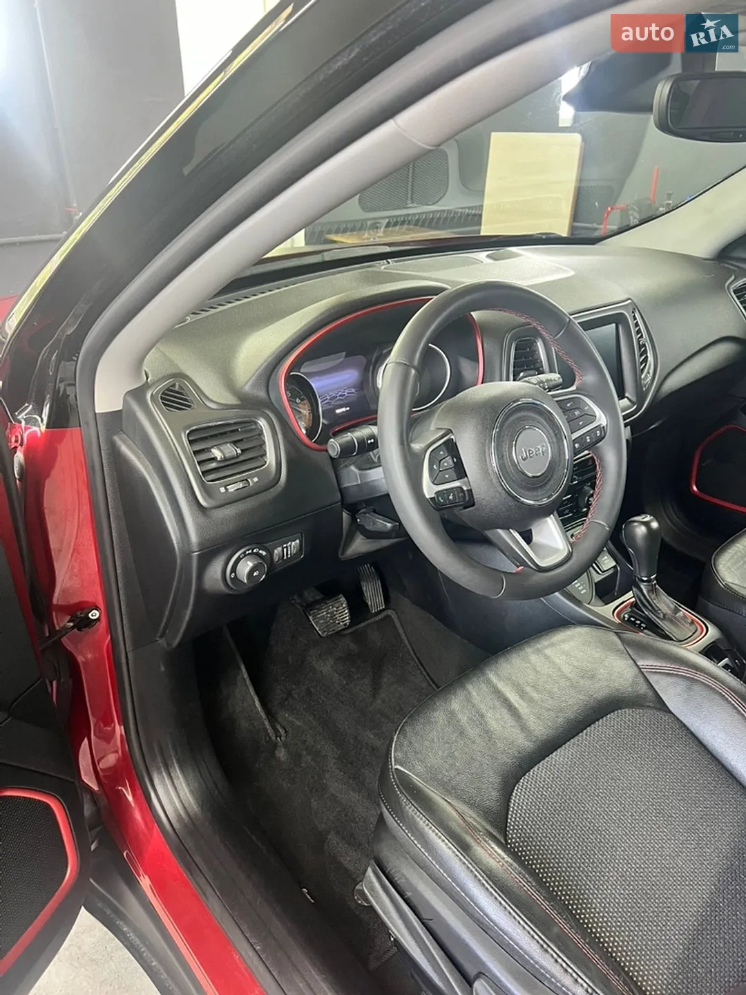 2020 Jeep Compass - мініатюра 8