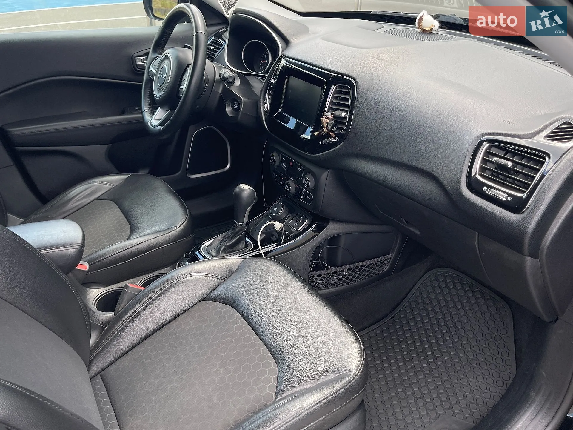 2018 Jeep Compass - мініатюра 26