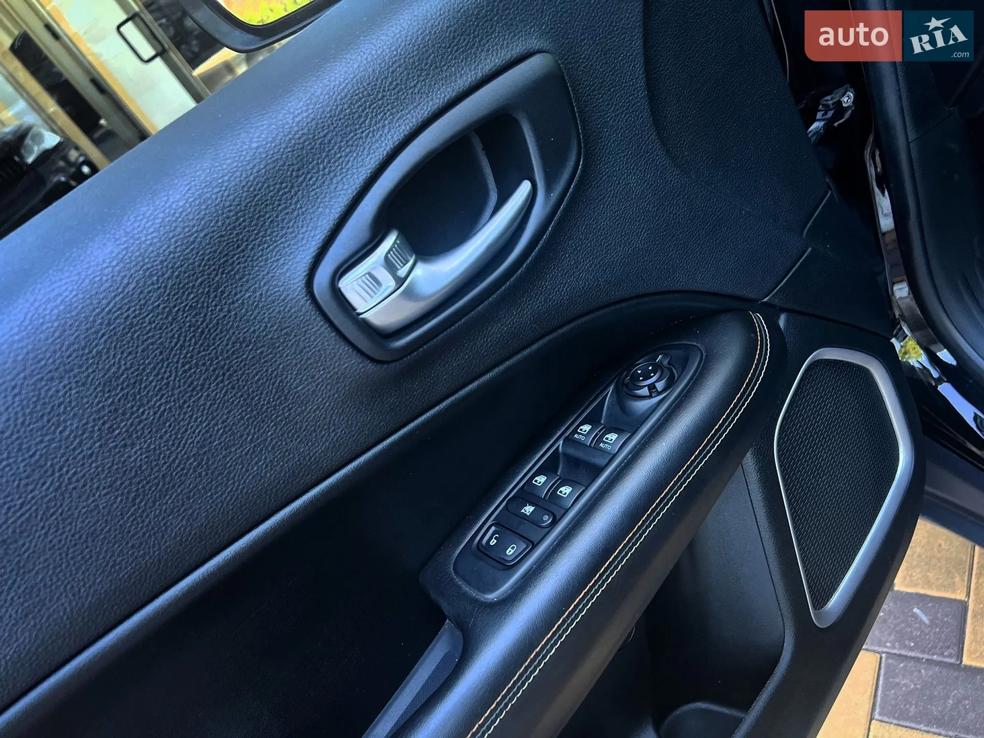 2018 Jeep Compass - мініатюра 10