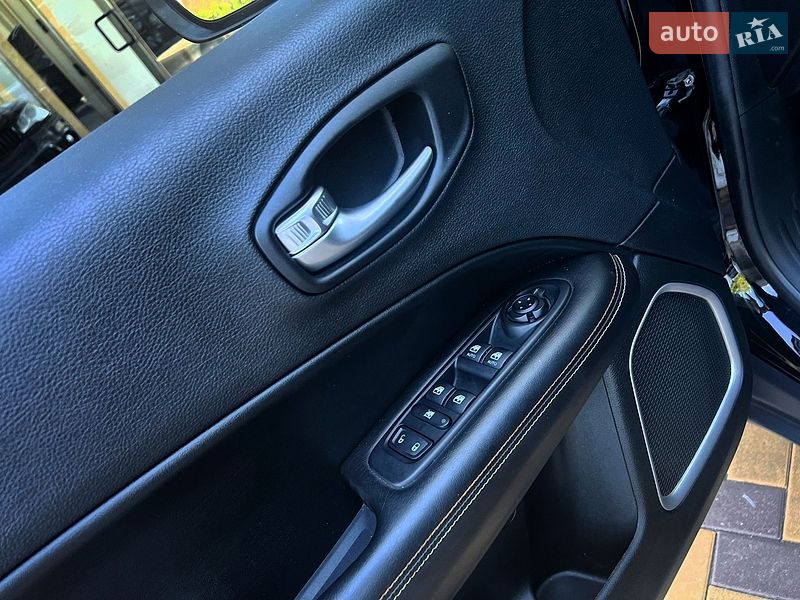 Внедорожник / Кроссовер Jeep Compass 2018 в Николаеве фото 10 Внедорожник / Кроссовер Jeep Compass 2018 в Николаеве