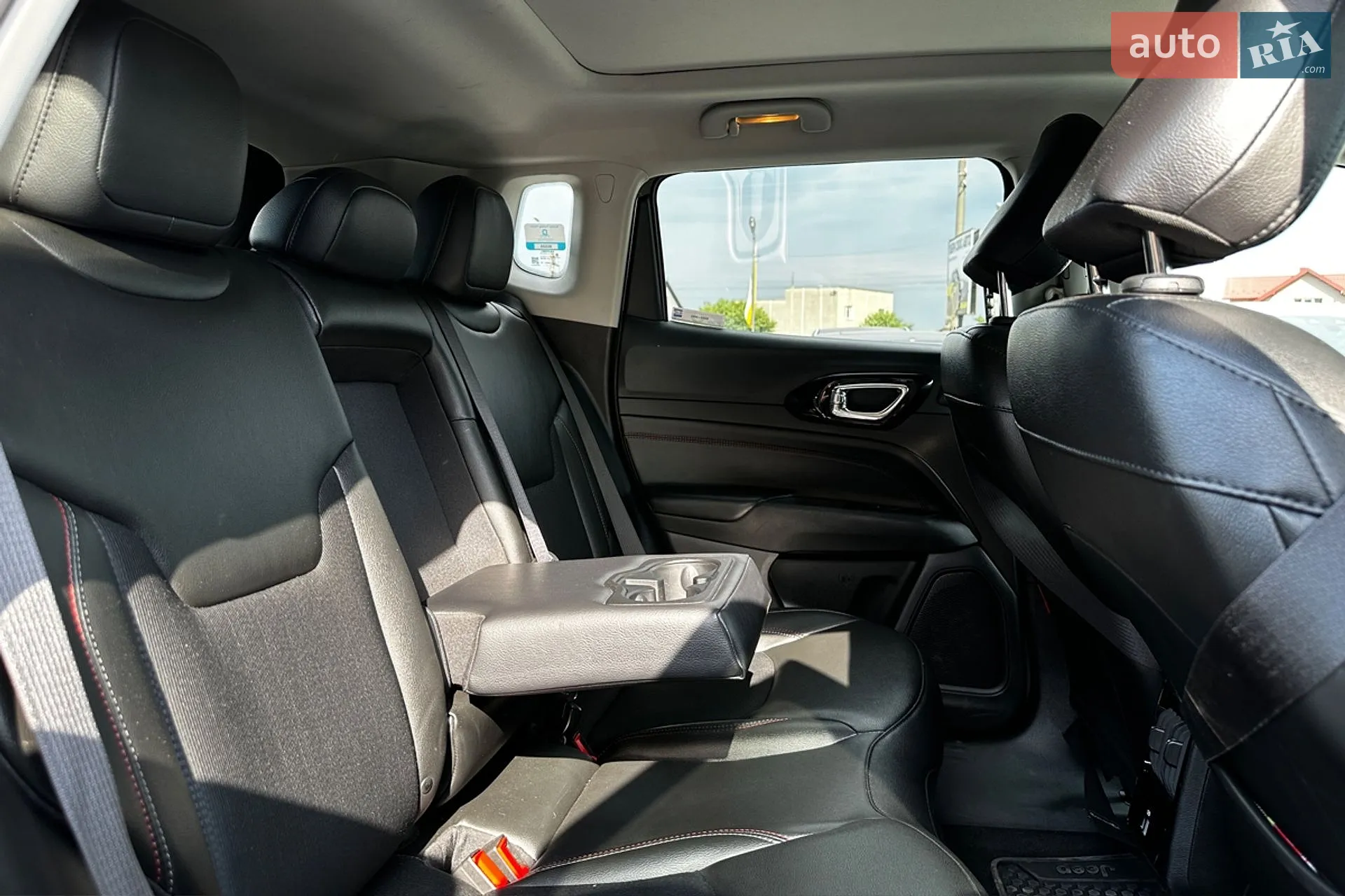 2022 Jeep Compass - мініатюра 24