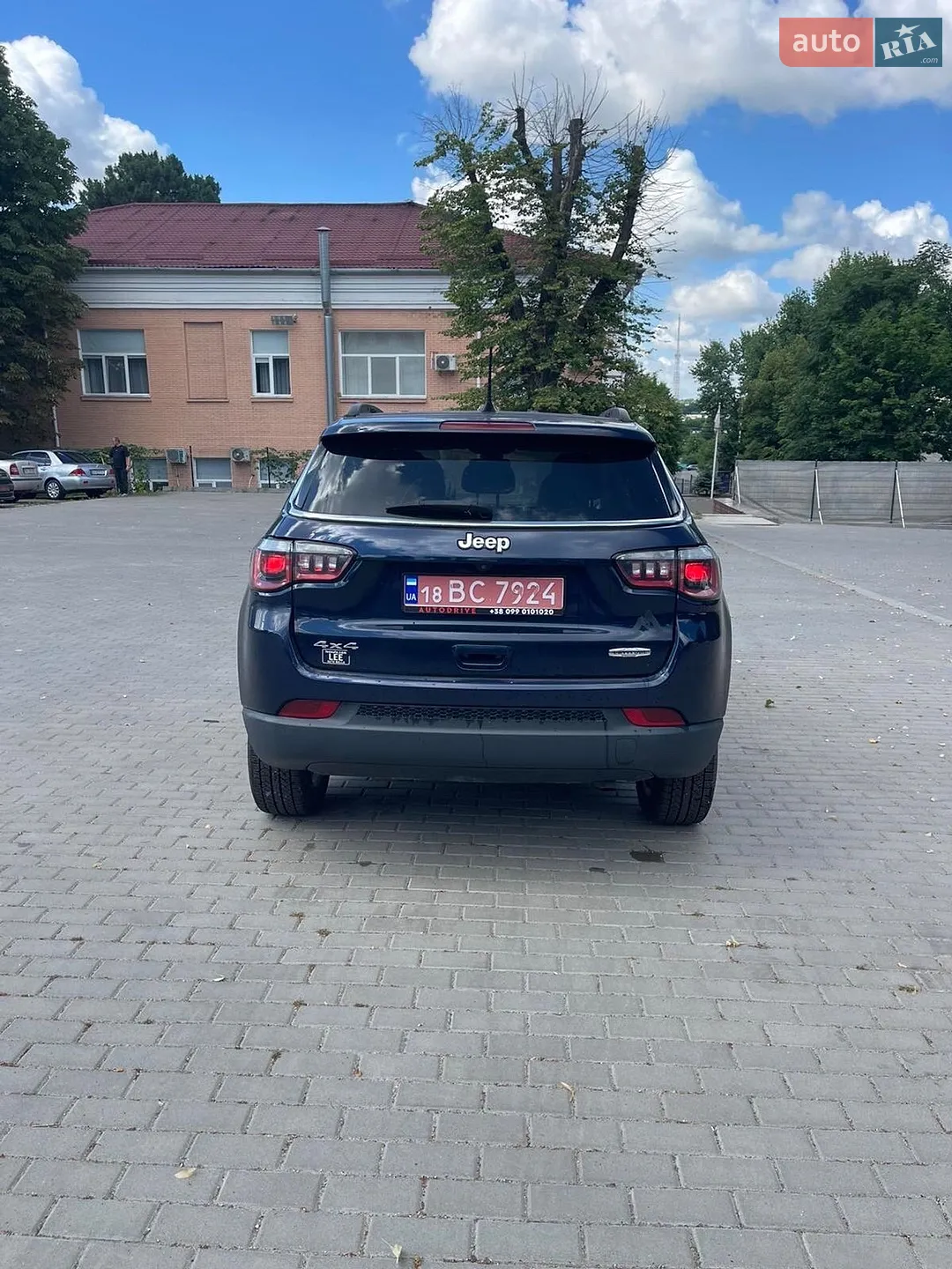 2018 Jeep Compass - мініатюра 2