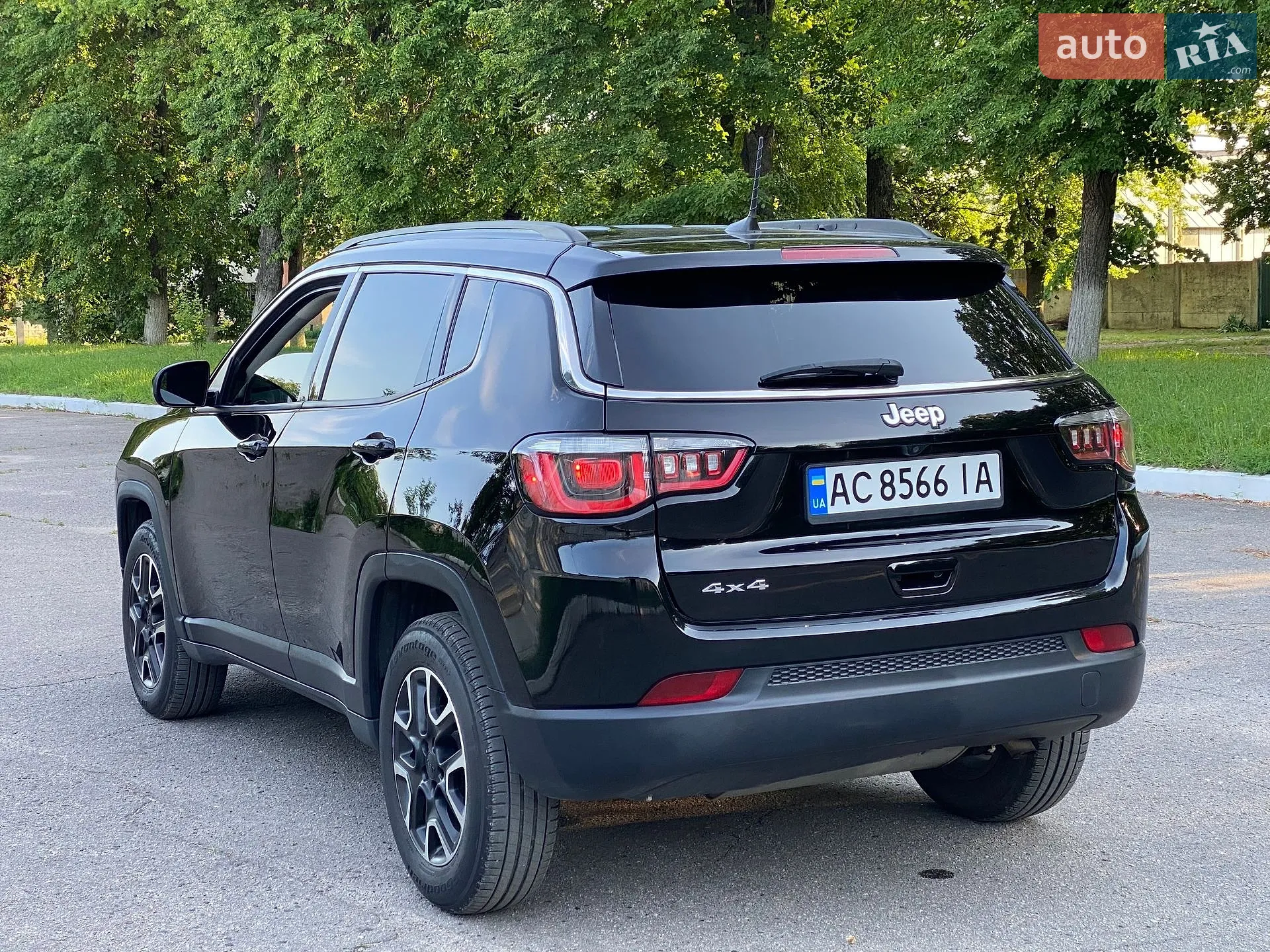 2017 Jeep Compass - мініатюра 8