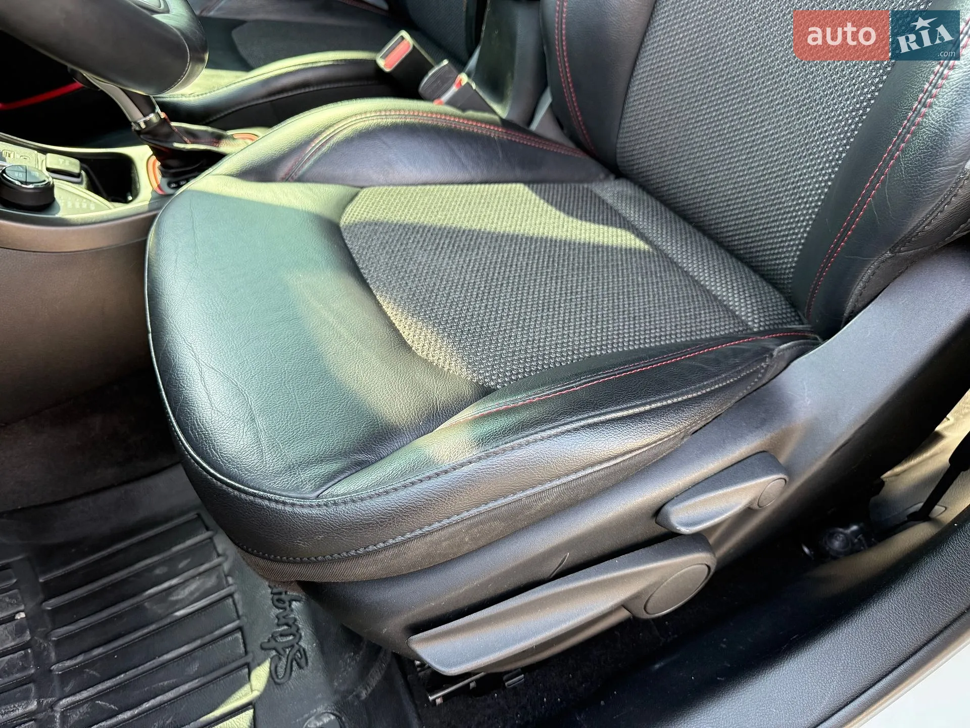 2017 Jeep Compass - мініатюра 10