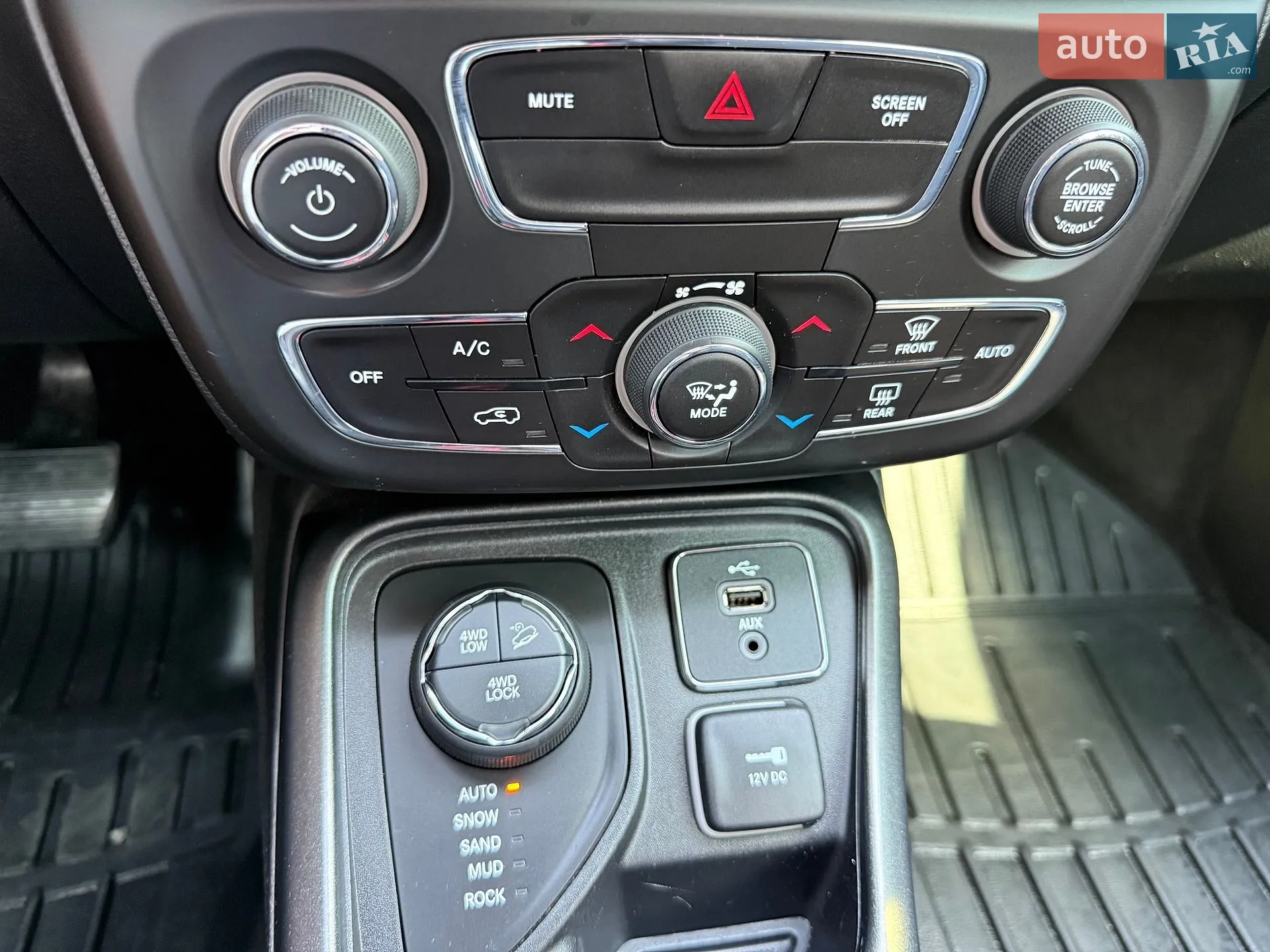 2017 Jeep Compass - мініатюра 28