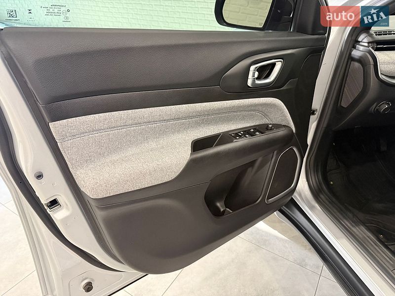 Позашляховик / Кросовер Jeep Compass 2024 в Одесі