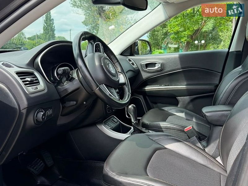 Позашляховик / Кросовер Jeep Compass 2017 в Києві