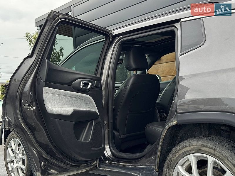 Позашляховик / Кросовер Jeep Compass 2023 в Рівному