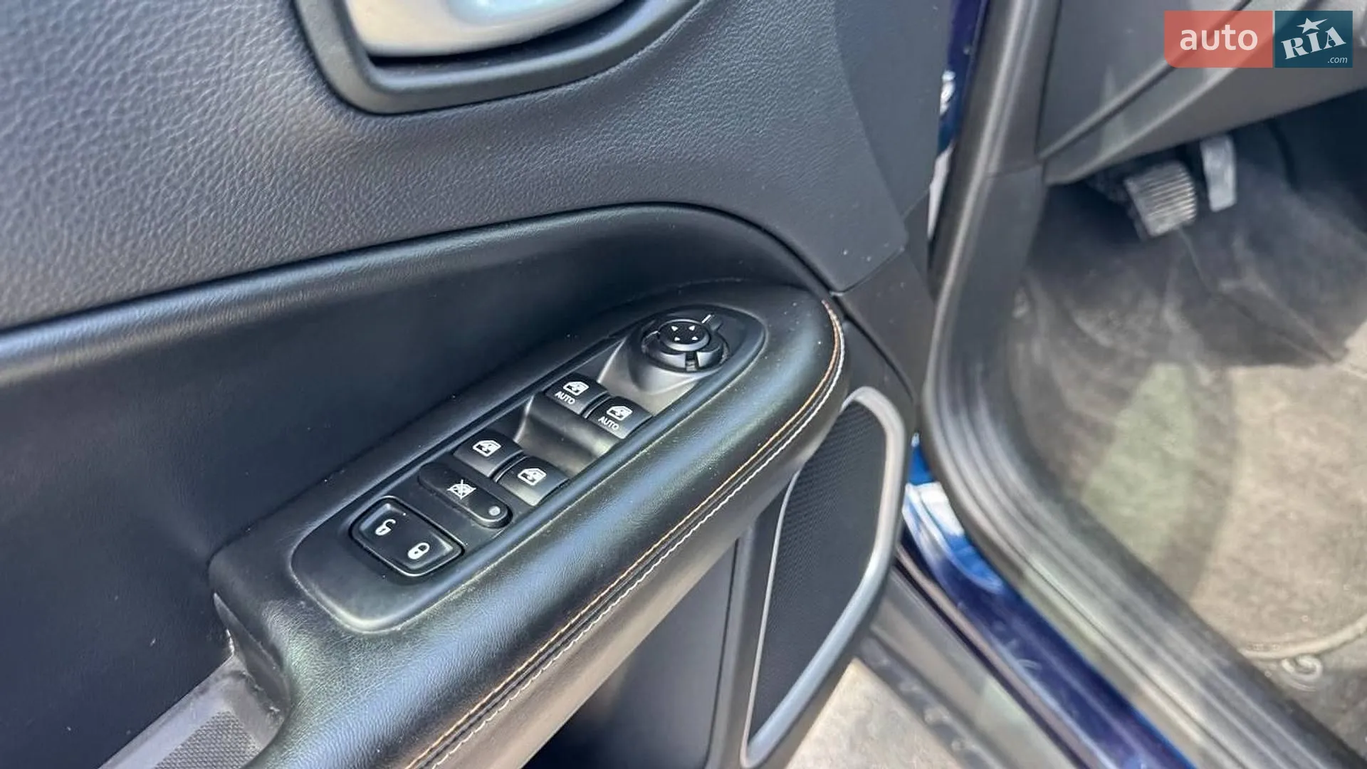 2018 Jeep Compass - мініатюра 21