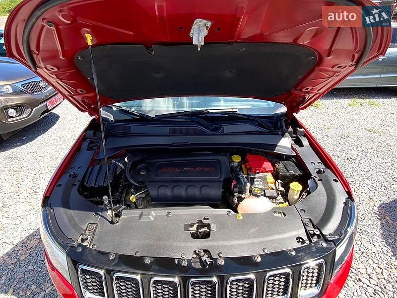 Внедорожник / Кроссовер Jeep Compass 2018 в Ровно