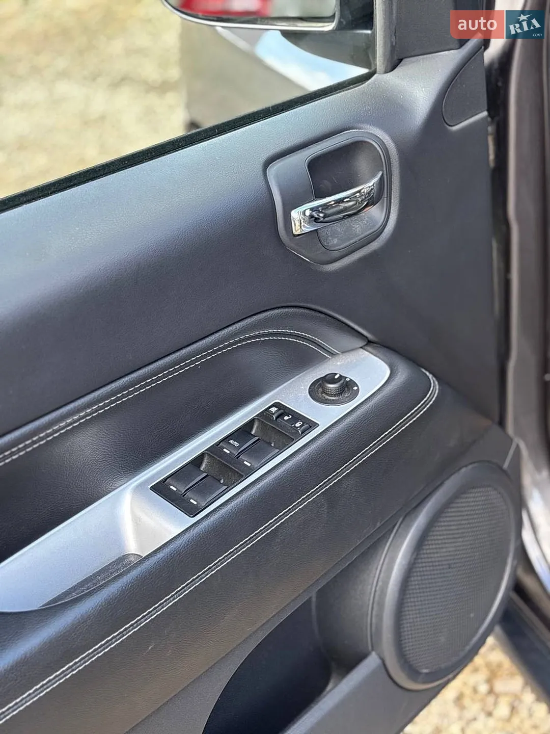 2016 Jeep Compass - мініатюра 27