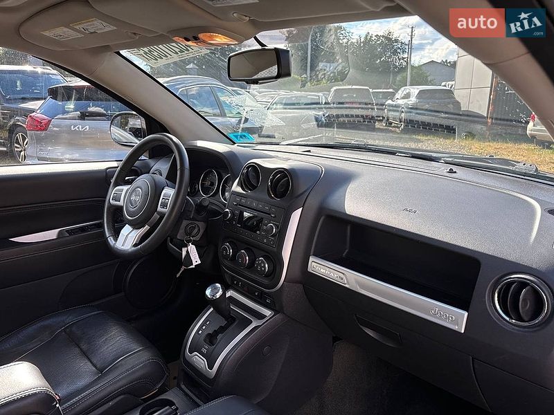 Внедорожник / Кроссовер Jeep Compass 2016 в Стрые