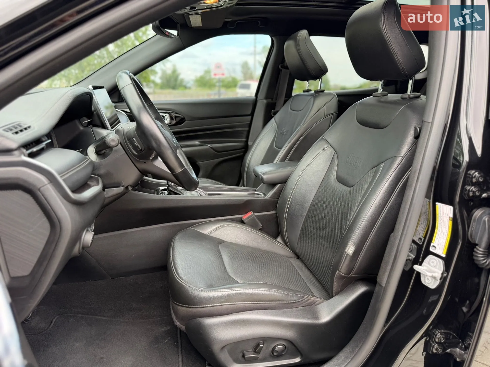2022 Jeep Compass - мініатюра 27