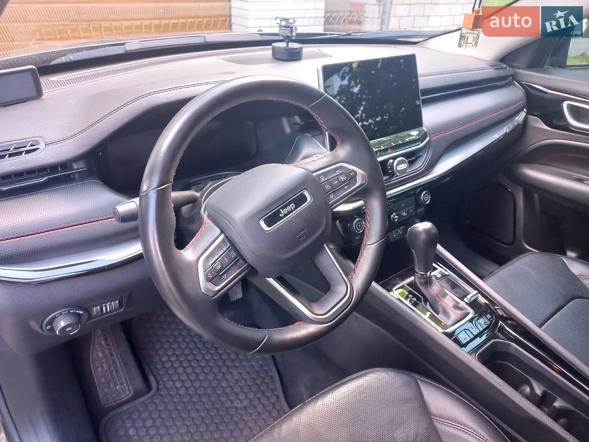 2022 Jeep Compass - мініатюра 13