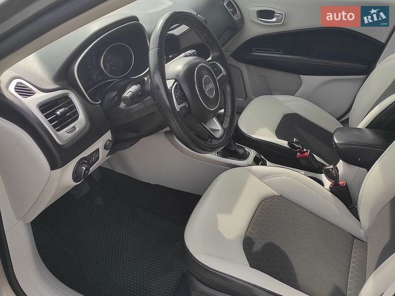 Внедорожник / Кроссовер Jeep Compass 2019 в Ахтырке