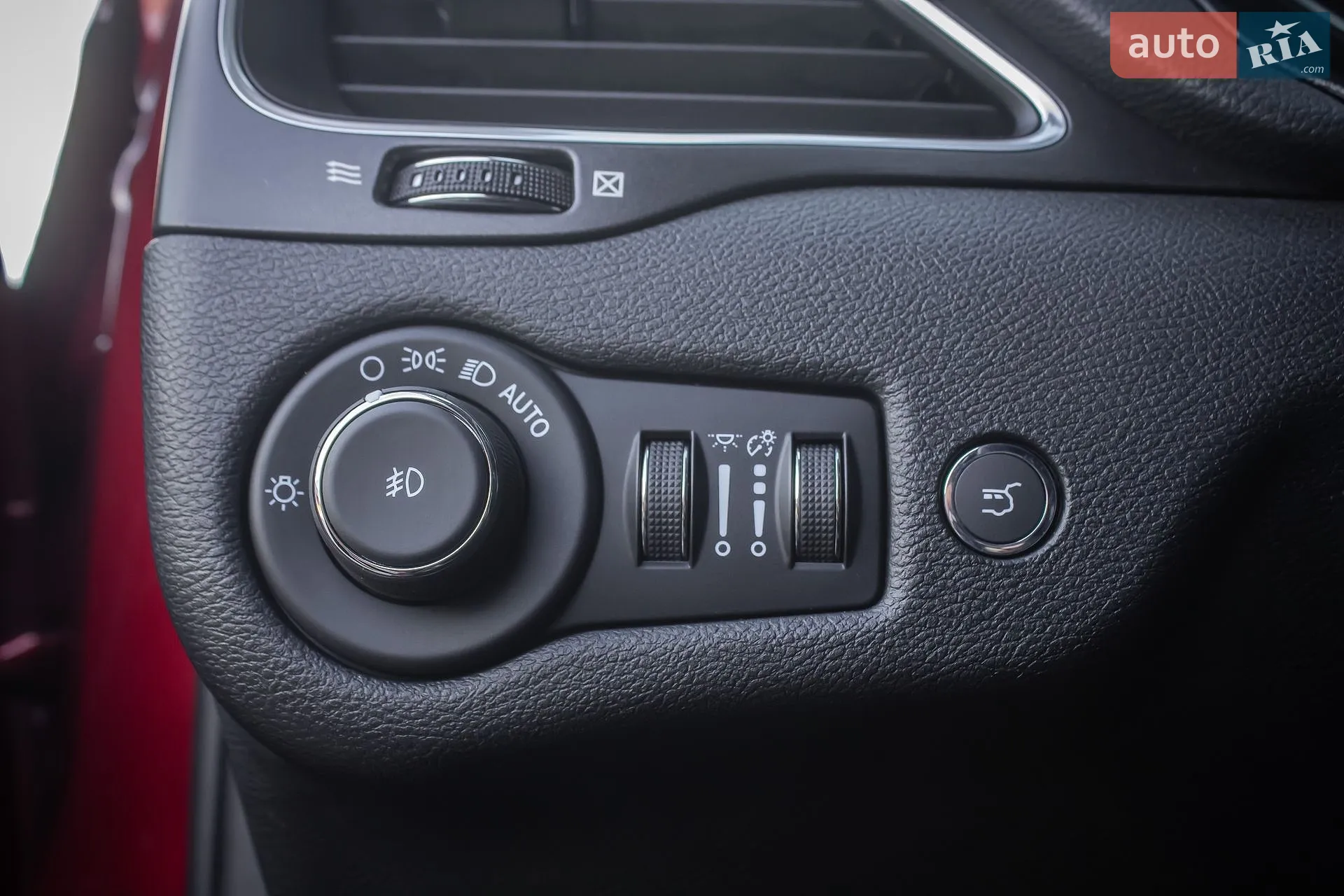 2021 Jeep Cherokee - мініатюра 39