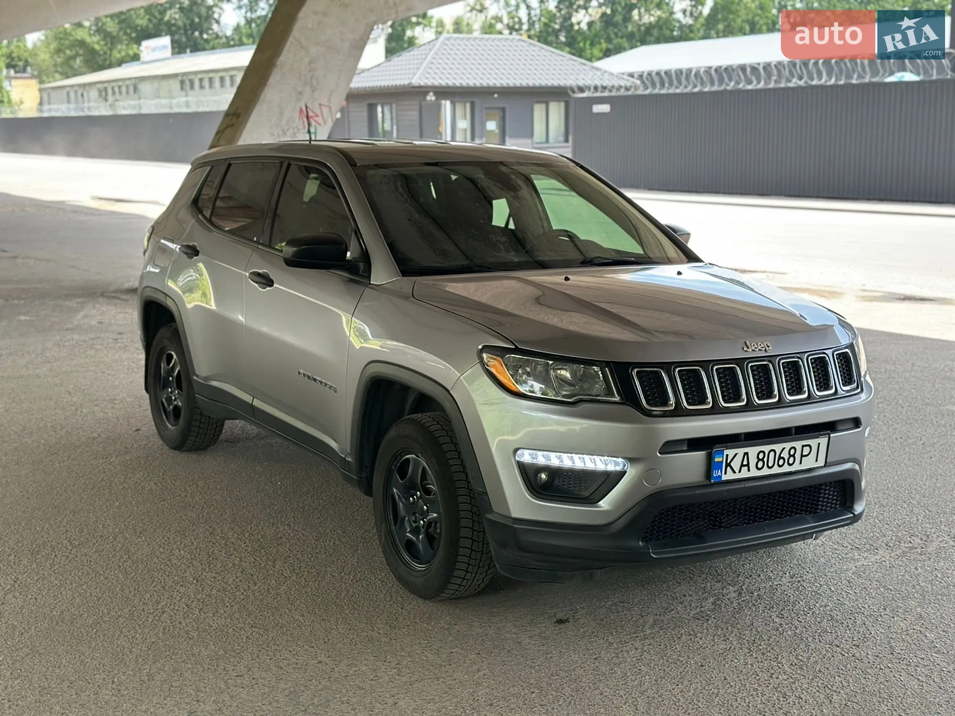 2017 Jeep Compass - мініатюра 3