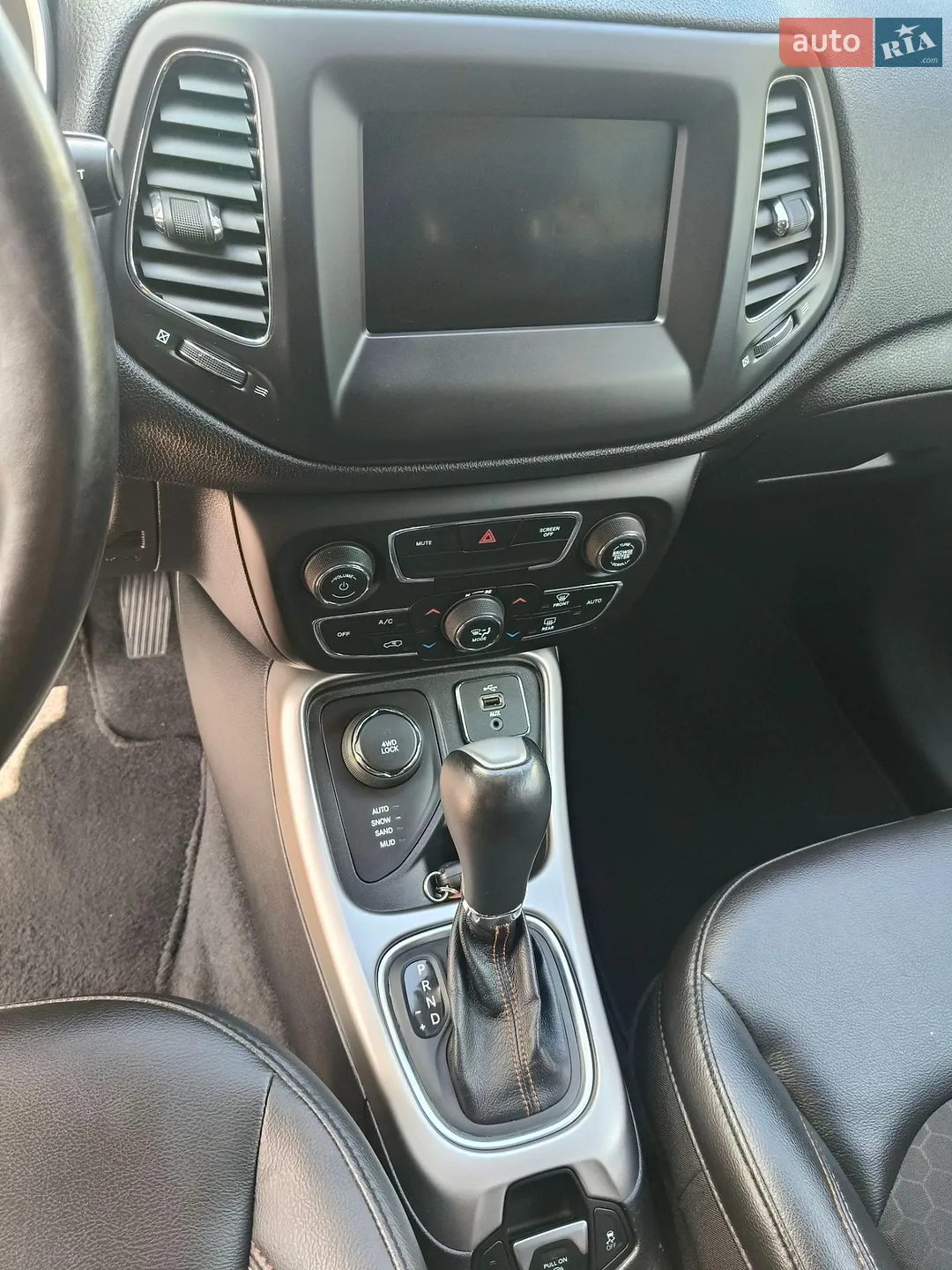 2017 Jeep Compass - мініатюра 11