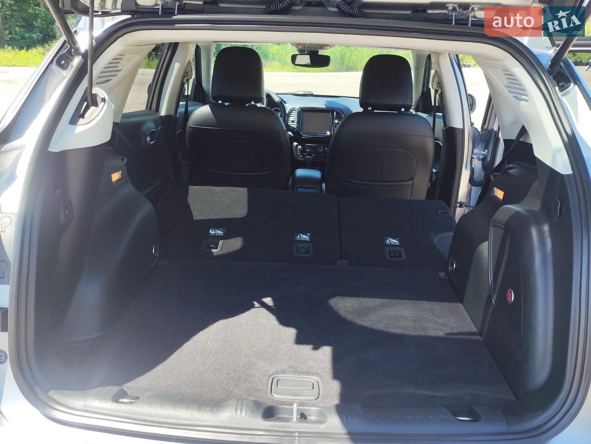 2018 Jeep Compass - мініатюра 16